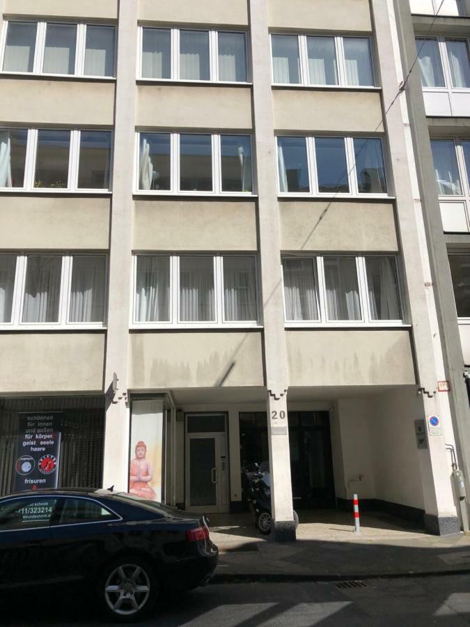 Centerapartments Alexanderstrasse Apartment